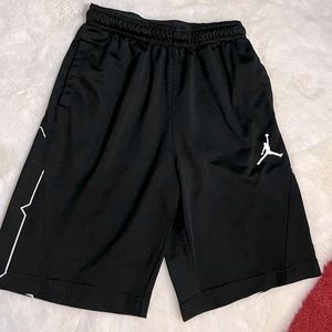 🏀☀️AIR JORDAN 23☀️🏀 EUC BOYS MEDIUM BASKETBALL SHORTS ☀️🏀BLACK EUC
